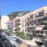 Les Jasmins Апартаменты